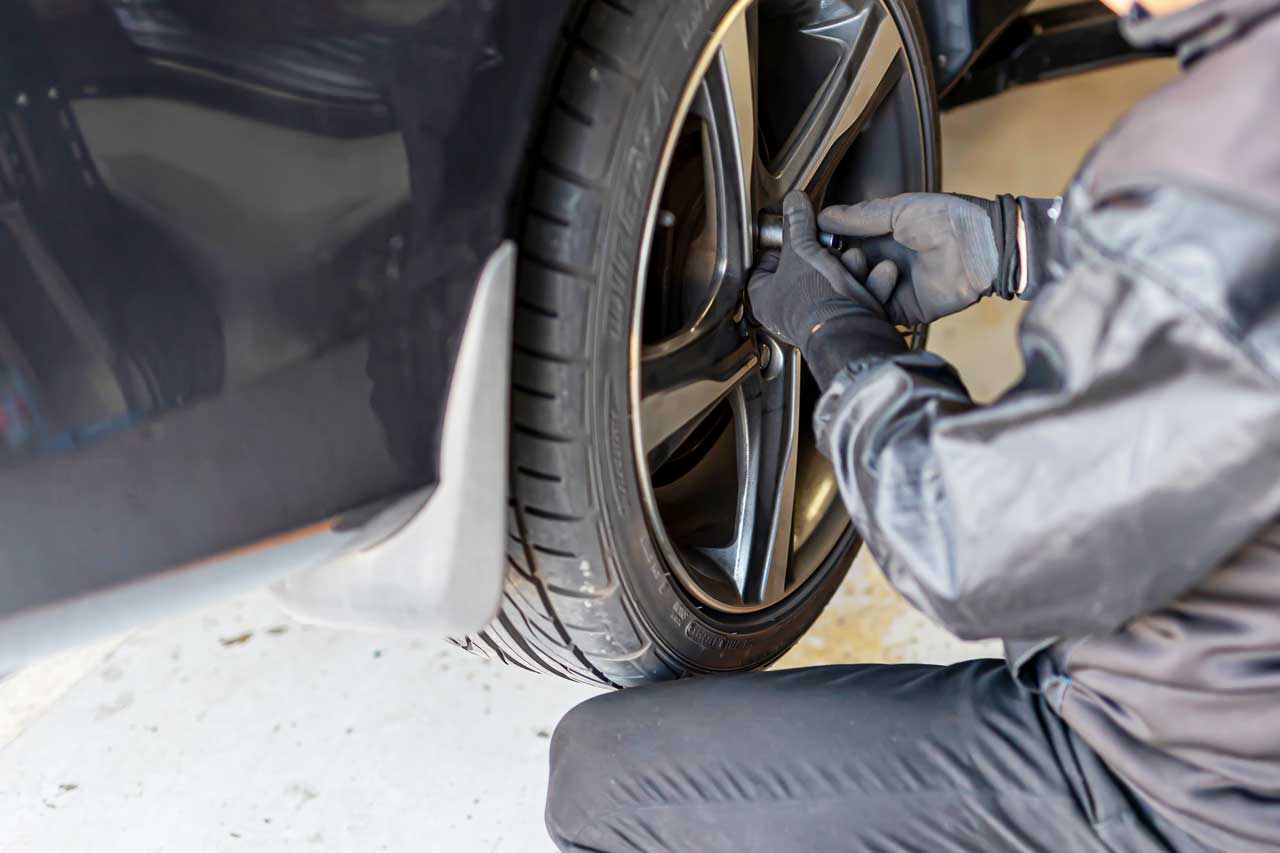 自動車点検作業